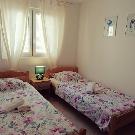 Apartment Vesna Vir Luaran gambar